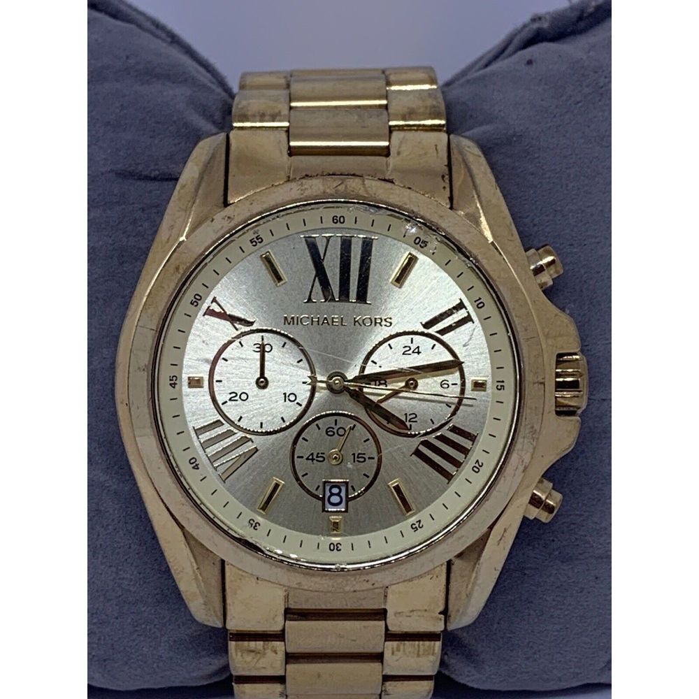 Michael Kors MK5605 Unisex Stainless Steel Analog Champagne Dial Watch W187